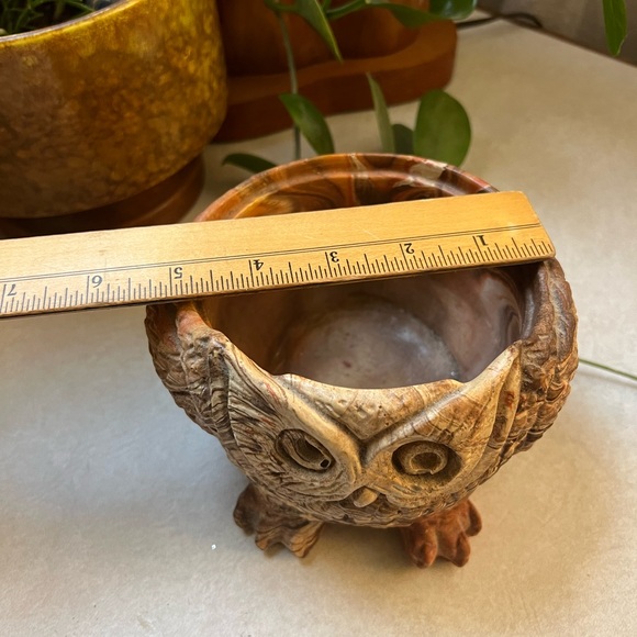 Stone Owl Planter - Picture 3 of 9